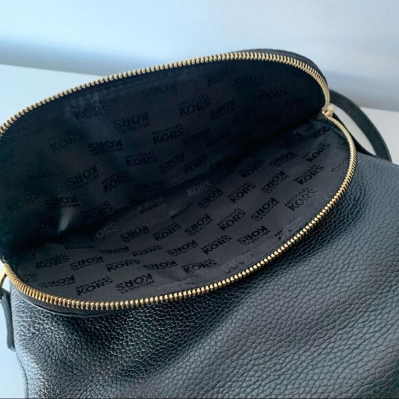 Michael Kors Medium Bedford Tassel Bag – Pebbled Leather - Picture 13 of 15